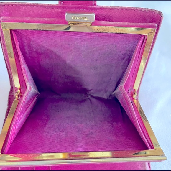 Chanel Pink Caviar Wallet - Picture 6 of 12
